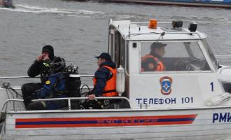 Инцидент в Москве-реке: перевернулась лодка с 15 пассажирами