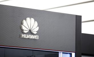  Facebook � ������� Huawei ���������������� ����� ���������� �� ���������