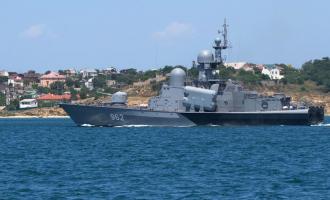 Пожар в Севастополе: горел ракетный катер