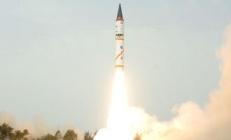 О том, как Индия испытала баллистическую ракету, способную нести ядерный заряд
