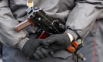 О том, что в Москве арестовали боевиков ИГ с автоматом и бомбой
