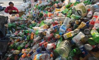 Одноразовый пластик: в Китае запрещены сумки и другие предметы