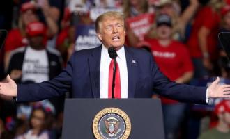 Трамп с претензиями к иностранным рабочим на предмет новой заморозки виз