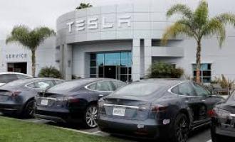 � ������ Tesla ����������� ������ �� ������ � ����������