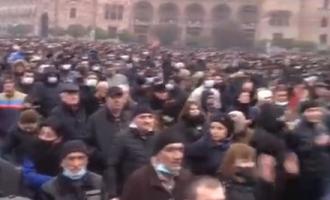 Акции протеста в Ереване: протестующие перекрыли две трассы