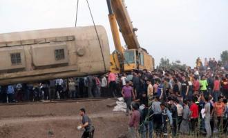 Одиннадцать человек погибли после крушения поезда в Египте