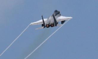 Авиаудары США в Ираке и Сирии нацелены на поддерживаемых Ираном ополченцев
