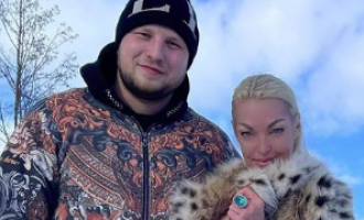 Анастасия Волочкова долго не страдала по Сергею и нашла себе уже нового кавалера