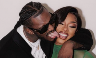 Рэпер Megan Thee Stallion отметила с парнем 2-ю годовщину