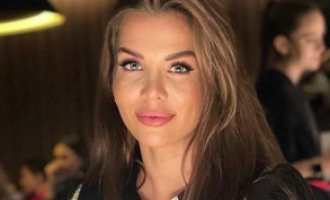 Экс-участника реалити-шоу «Дом-2» Александра Гозиас вышла замуж на свадьбе, организованной в Индонезии